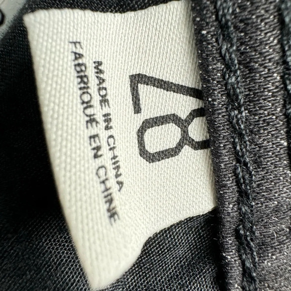 BDG Belted low rise flare Jeans size 28 - Picture 2 of 9